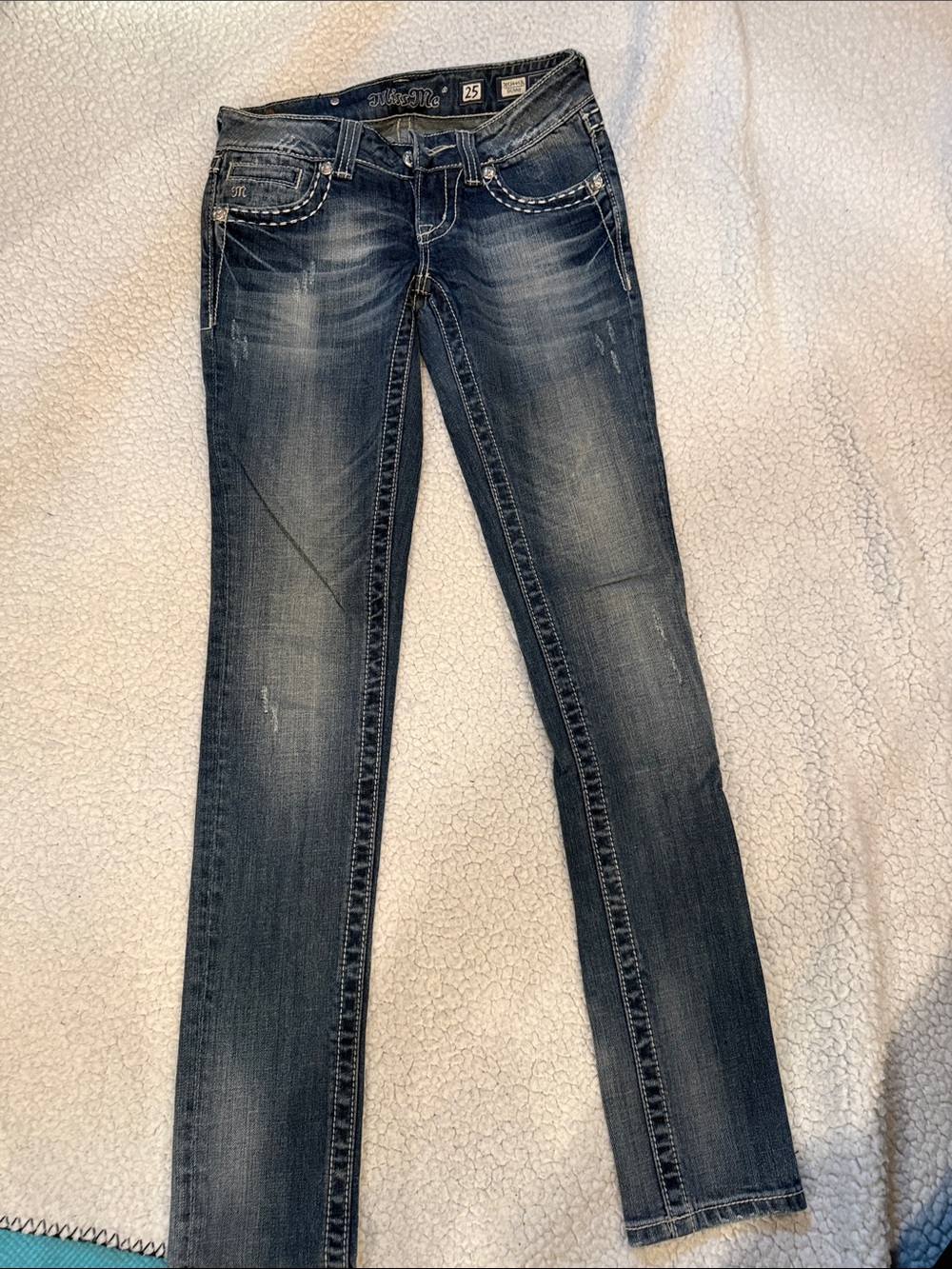 Miss Me Skinny Jeans in Faded Blue Wash